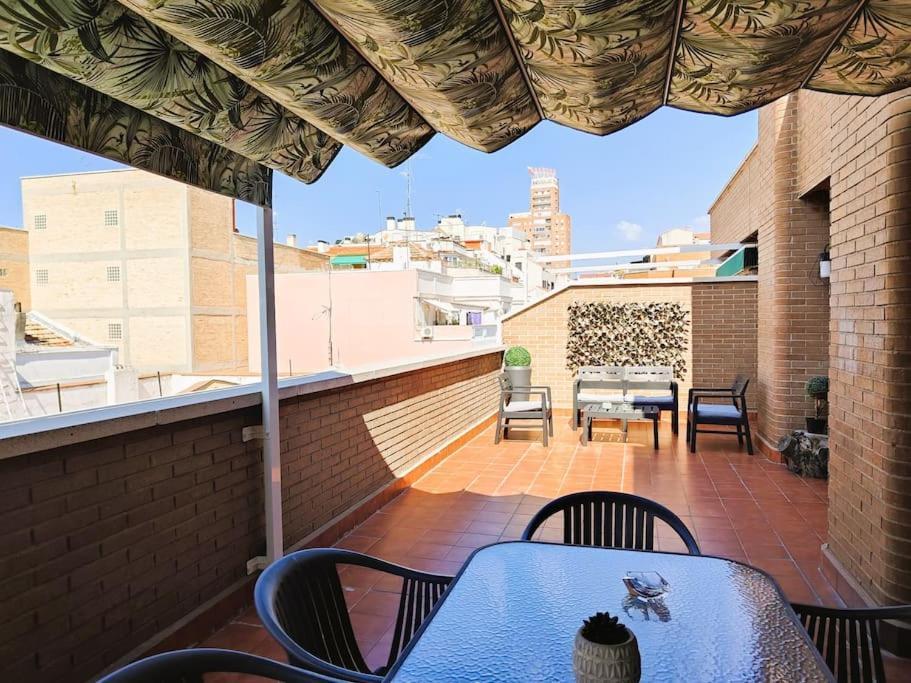 Apartamentos Turisticos Seviro Madrid Eksteriør billede